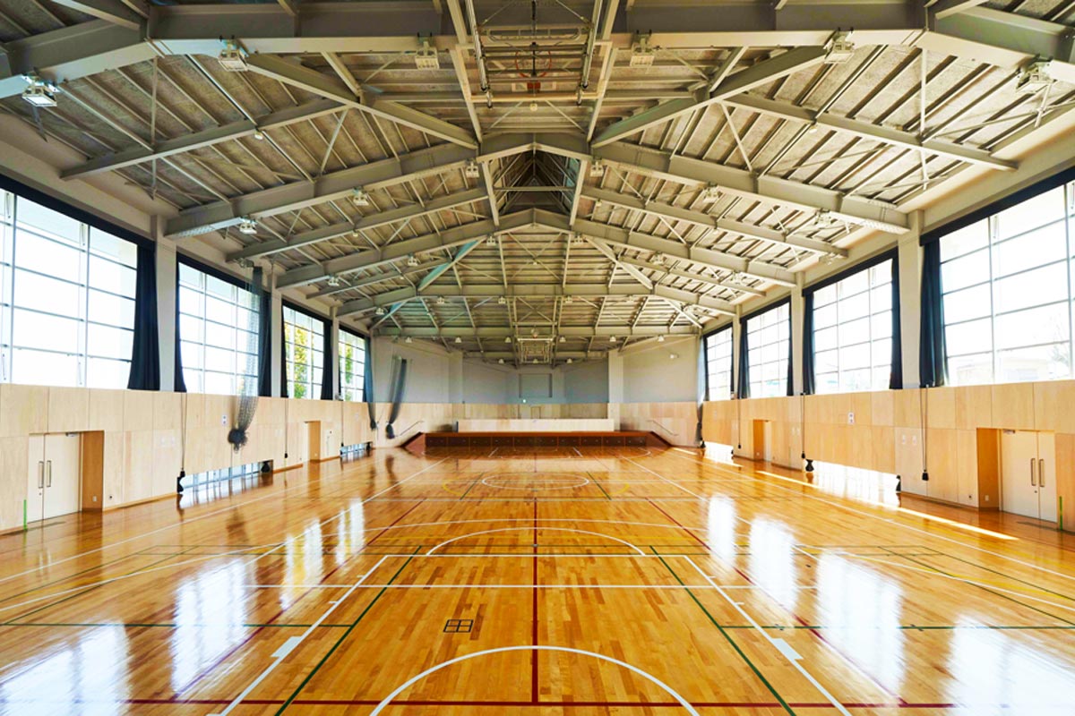南館にある中央公園体育館。近隣の学校の部活動の練習場としても利用されています