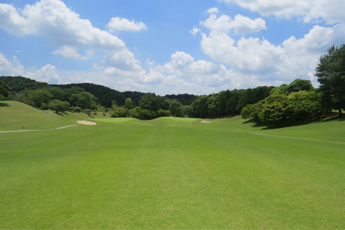 1番ホール（ストレートのミドルホール）