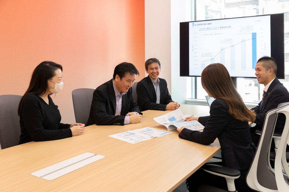 属人化を解消し業務負荷もコストも一気に削減。野村證券株式会社さま の事例紹介