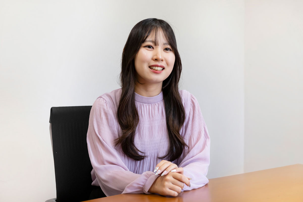 スターツ出版株式会社 上條