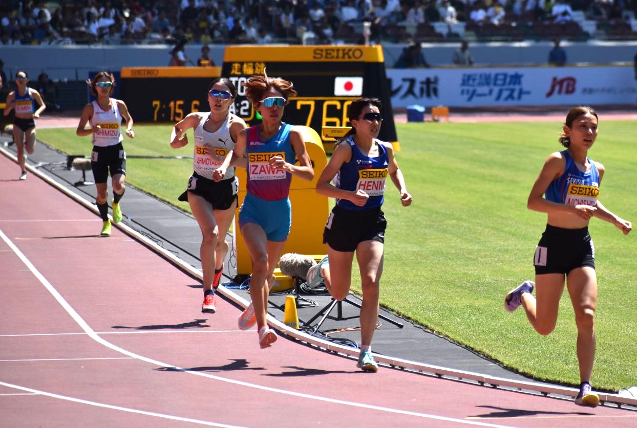 女子3000mレースの模様