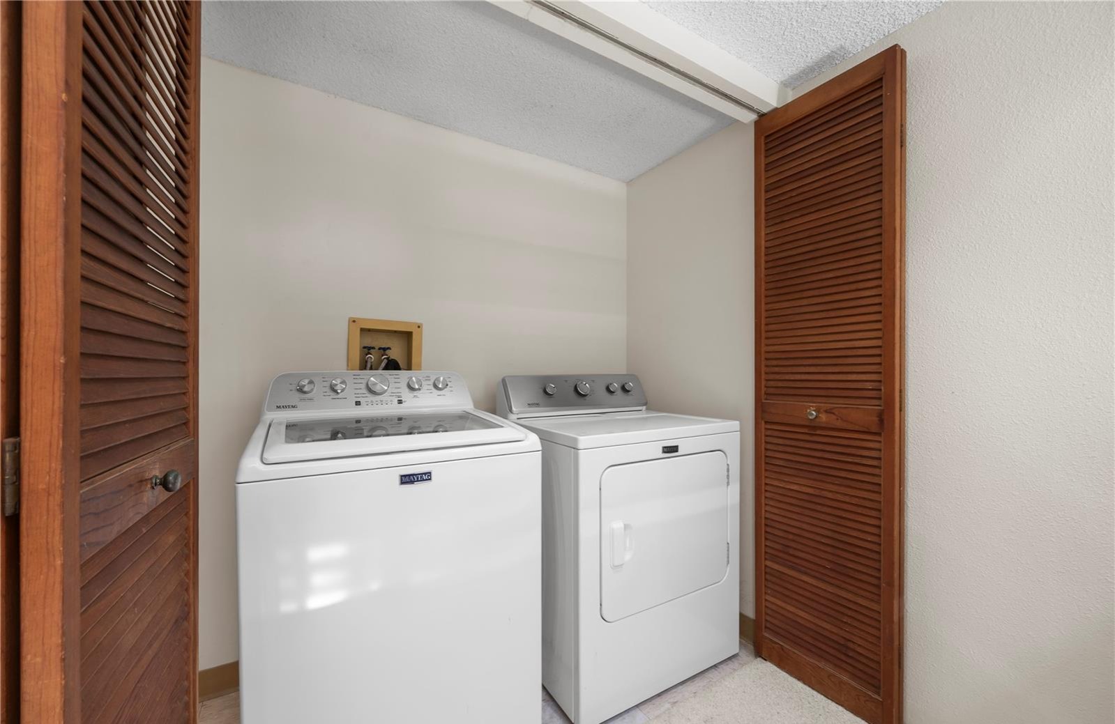 bathroom4