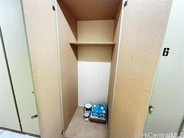 内装２